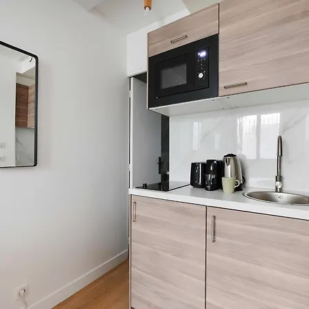 Peaceful -2p- Square Des Batignolles Apartment