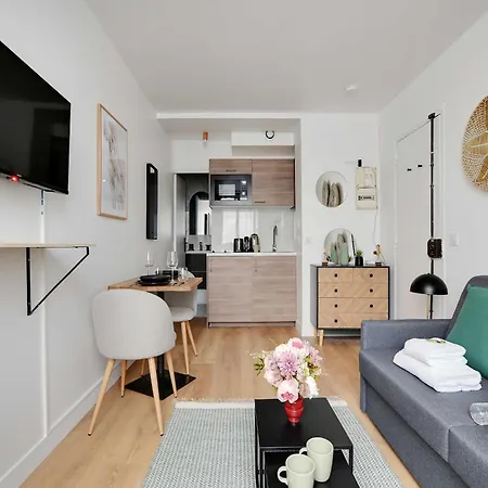 Peaceful -2p- Square Des Batignolles Apartment Paris